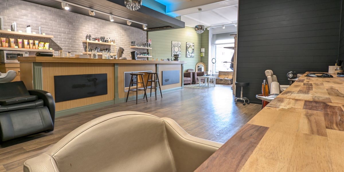 L’atelier du coiffeur - Coiffure Oignies - Photo de couverture - OneBooking