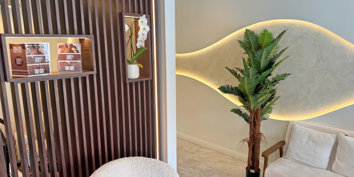 Sun Coco - Onglerie Aulnay-sous-Bois - Photo de couverture - OneBooking