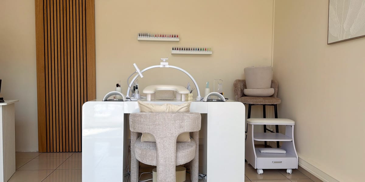 SM Nail's - Sourcils & cils Aubagne - Photo de couverture - OneBooking