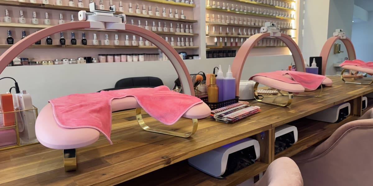 Hannah Nails & Cils - Institut de beauté Marseille - Photo de couverture - OneBooking