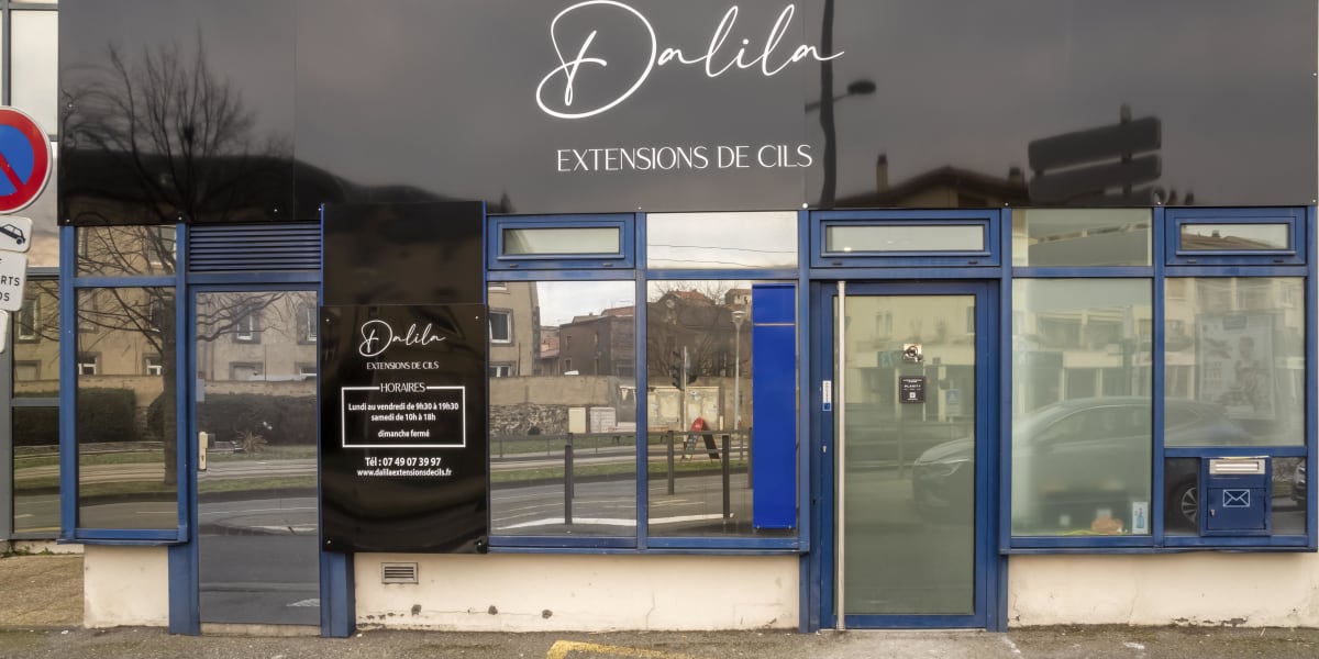 Dalila extensions de cils - Sourcils & cils Clermont-Ferrand - Photo de couverture - OneBooking