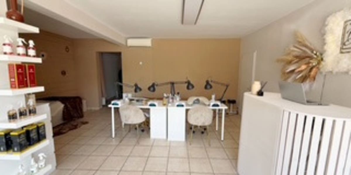 Maison Danlia - Onglerie Piolenc - Photo de couverture - OneBooking