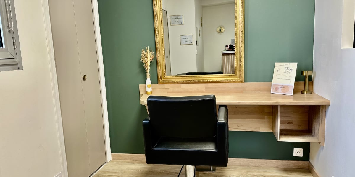 Marina.L - Coiffure Hénon - Photo de couverture - OneBooking