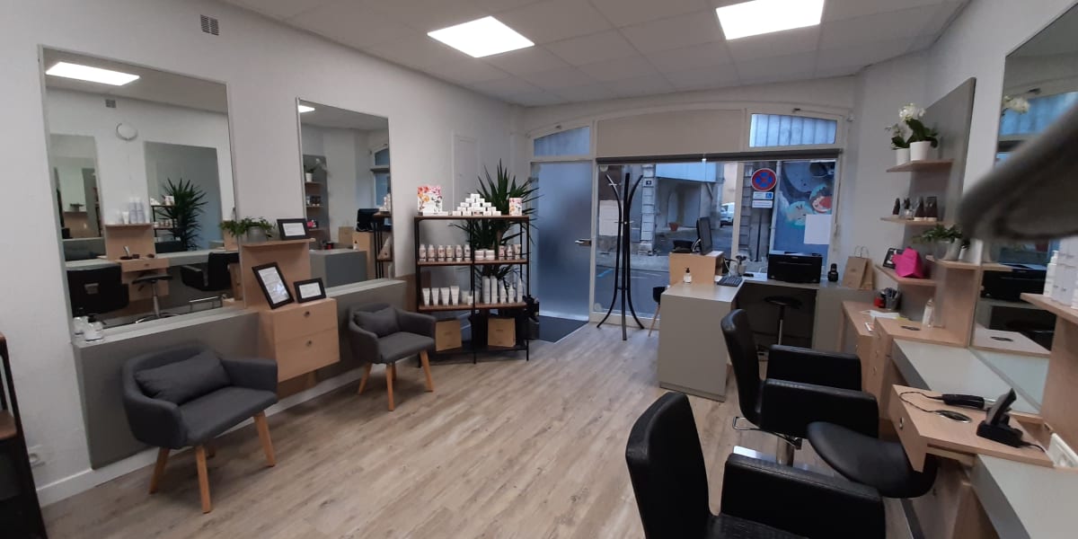 Studio 27 - Coiffure Oloron-Sainte-Marie - Photo de couverture - OneBooking