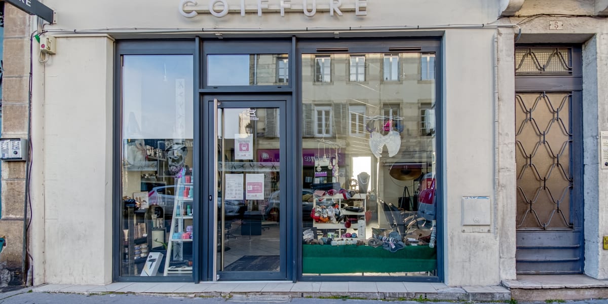 Nuances arom' - Coiffure Dijon - Photo de couverture - OneBooking