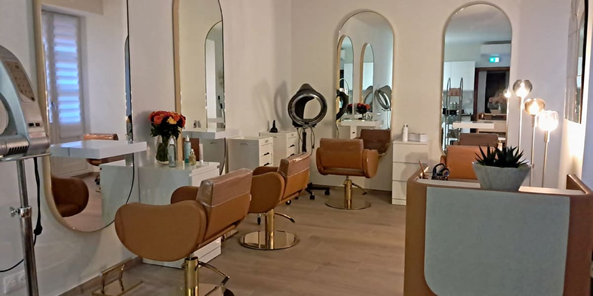 Béatrice D - Coiffure Strasbourg - Photo de couverture - OneBooking