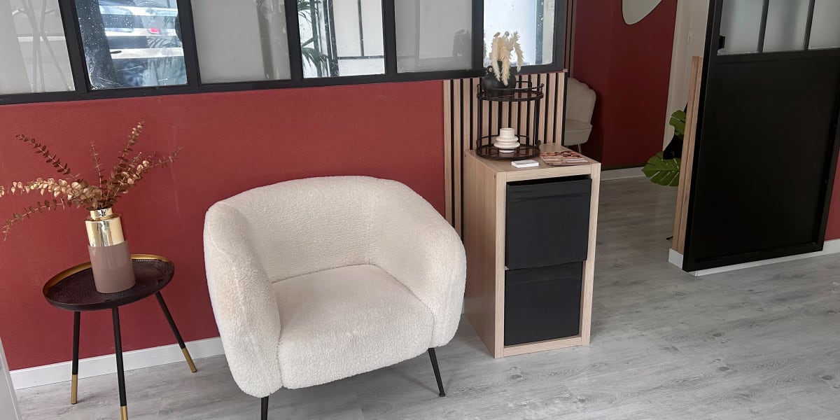 Tsh body et extension de cil et ongles - Onglerie Brest - Photo de couverture - OneBooking