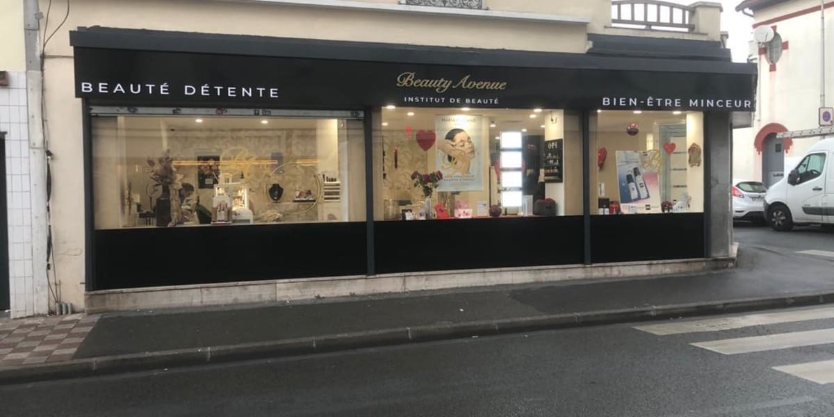 Beauty Avenue - Sourcils & cils Le Blanc-Mesnil - Photo de couverture - OneBooking