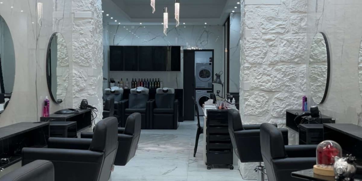Lady’s Hair Concept - Coiffure Nice - Photo de couverture - OneBooking