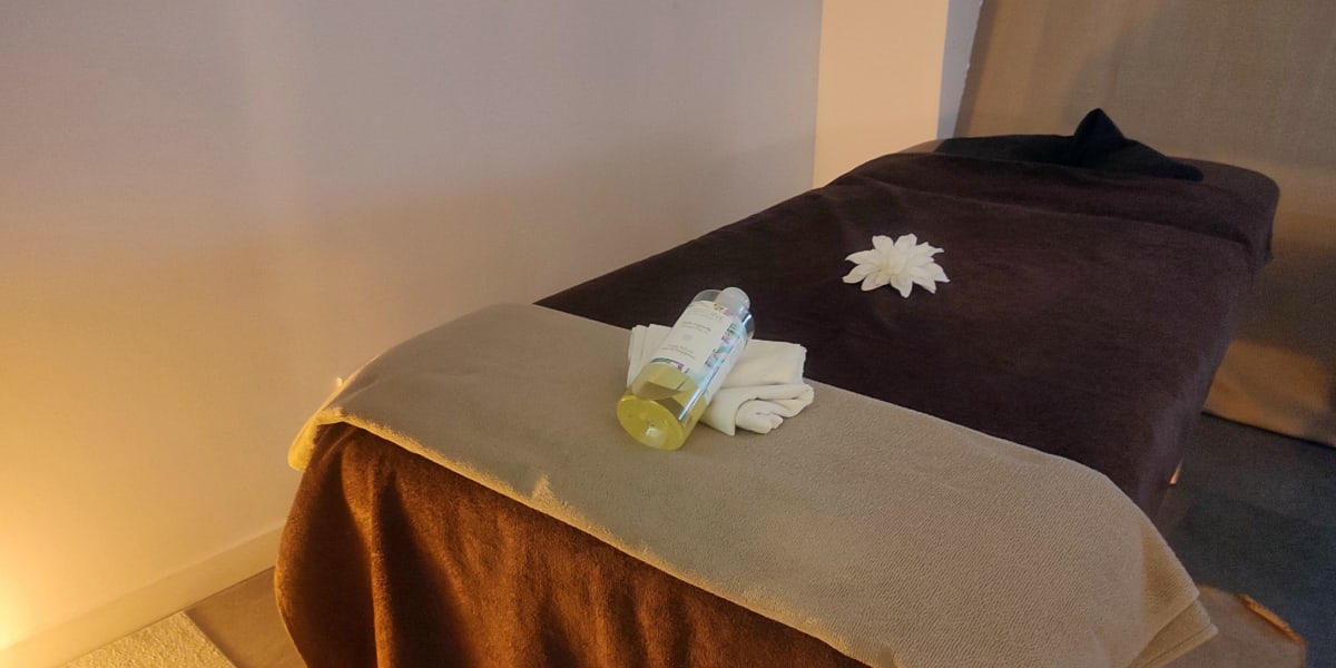 Artisane du bien etre - Institut de beauté Grenoble - Photo de couverture - OneBooking
