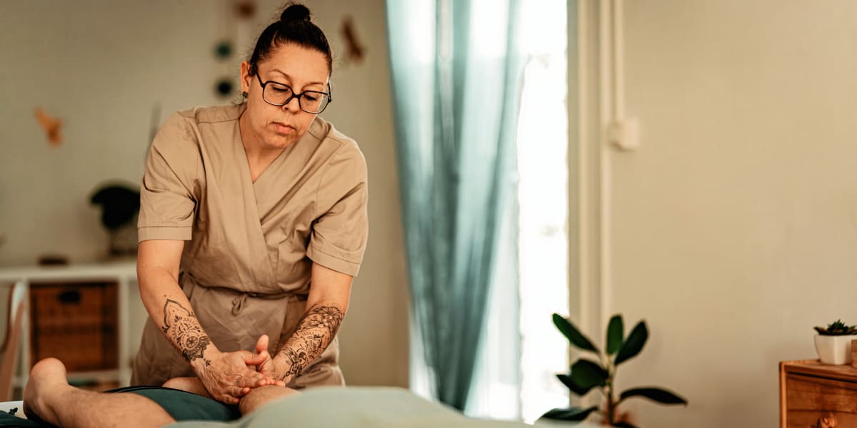 Soins Fleurs de Joie - Massage Uzès - Photo de couverture - OneBooking
