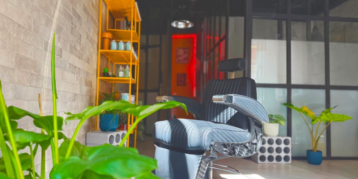 Atypical Studio - Coiffure Le Cannet - Photo de couverture - OneBooking