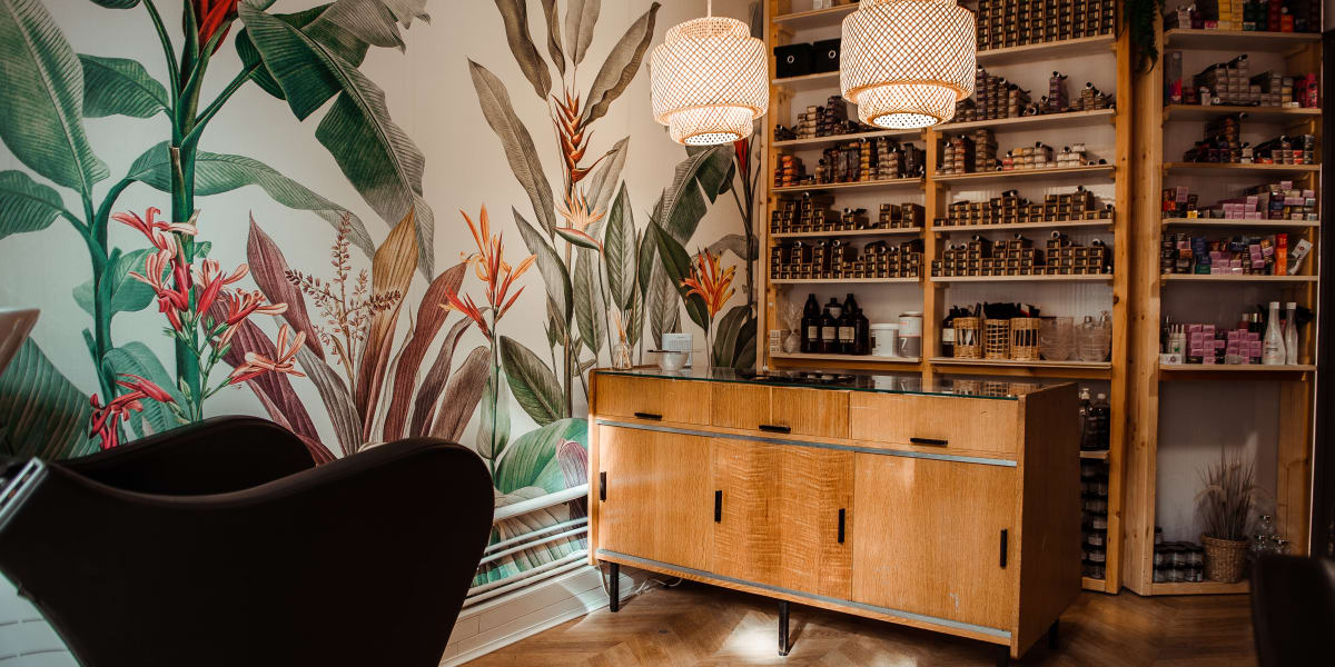 Numéro 11 - Coiffure Angers - Photo de couverture - OneBooking