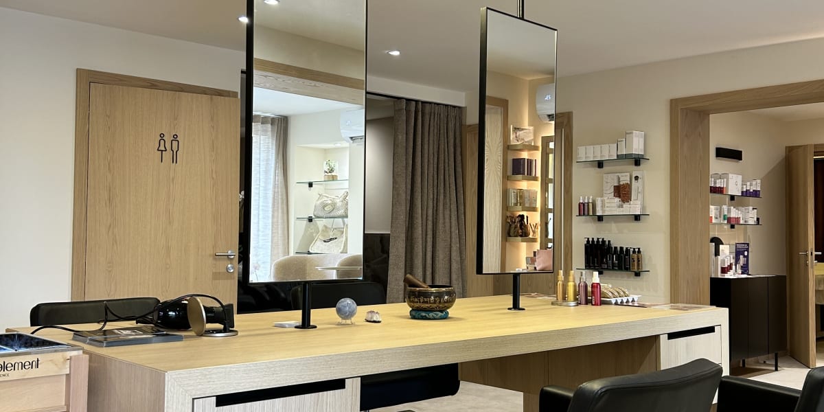 Manea - Coiffure Mougins - Photo de couverture - OneBooking