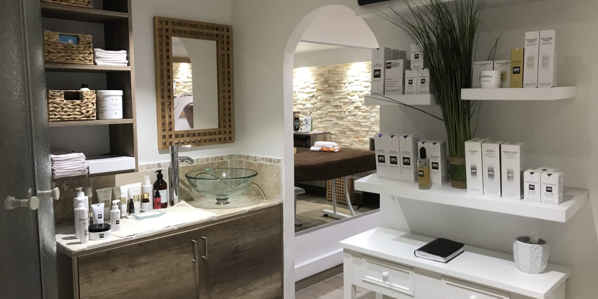 Madysson Coiffure & Esthétique - Institut de beauté Cannes - Photo de couverture - OneBooking