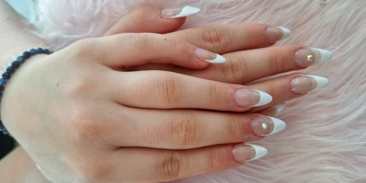 Ongles Jess 45 - Institut de beauté Nogent-le-Rotrou - Photo de couverture - OneBooking