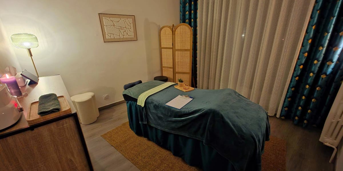 Maeva Bilger Masseuse Bien-être - Institut de beauté Saint-Julien-en-Genevois - Photo de couverture - OneBooking