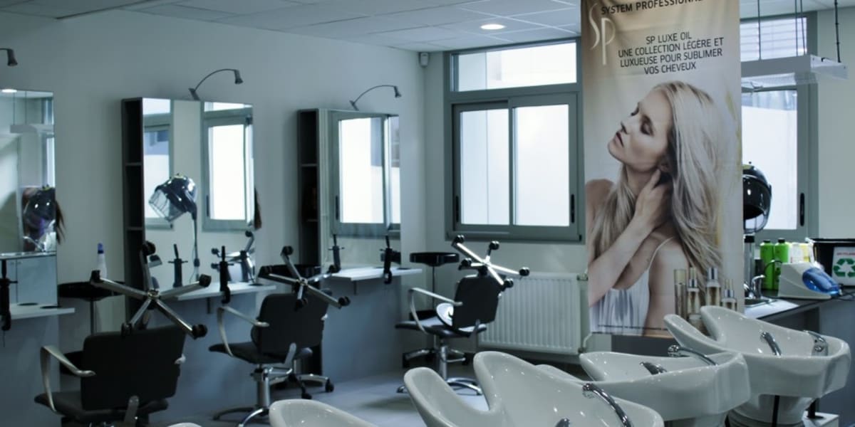 Ecole de Coiffure & Esthétique - Lycée Jules Ferry - Coiffure Montpellier - Photo de couverture - OneBooking