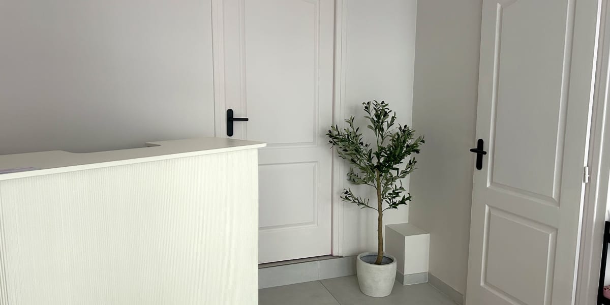Aubrina Skin - Onglerie Dunkerque - Photo de couverture - OneBooking