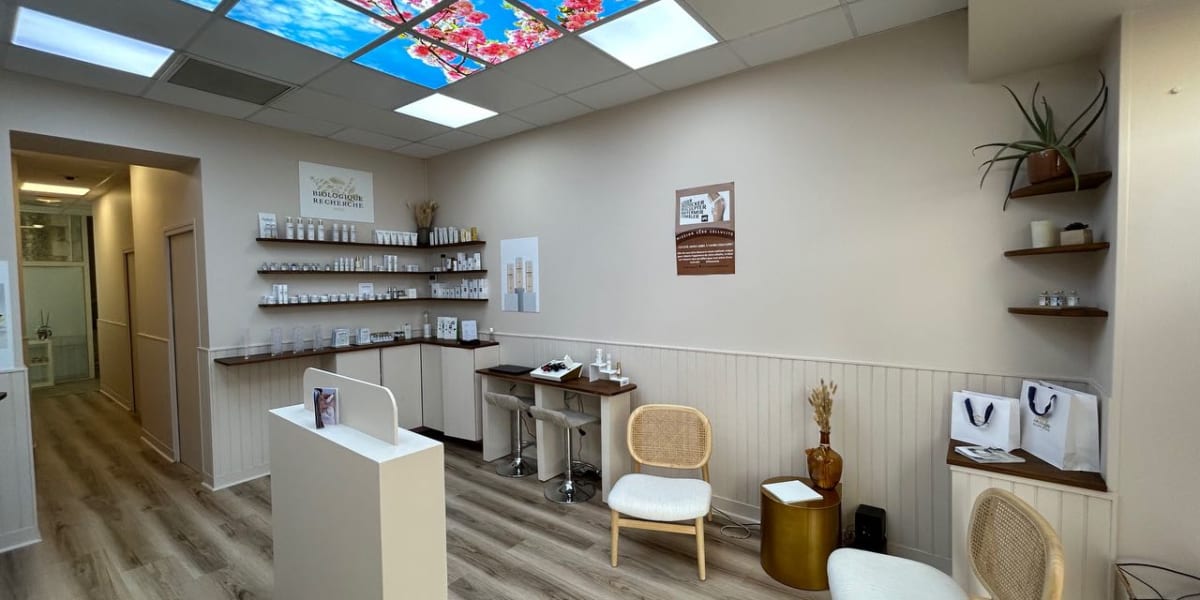 Shamaderma - Sourcils & cils Tours - Photo de couverture - OneBooking