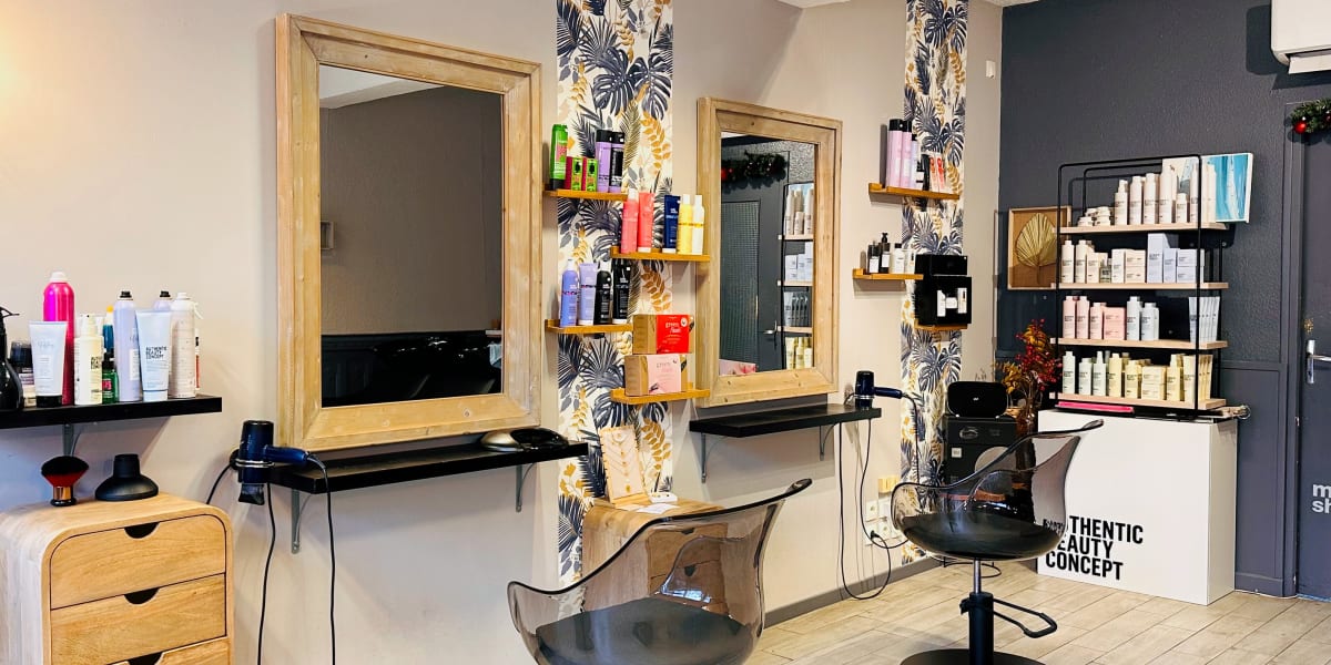 L’atelier de Julie - Coiffure Vendôme - Photo de couverture - OneBooking
