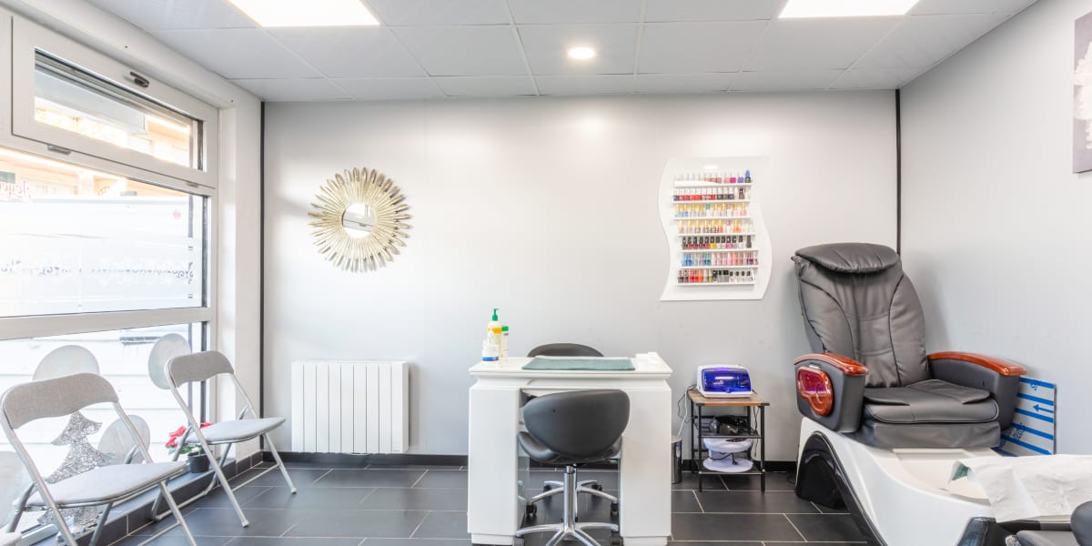 Naya Indienne beauté - Sourcils & cils Drancy - Photo de couverture - OneBooking