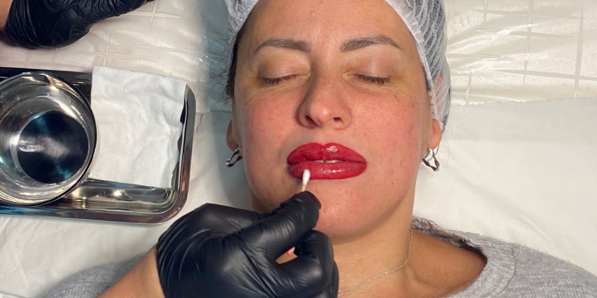 LK Beauty Luxury - Expert Maquillage Semi-Permanent - Maquillage Cagnes-sur-Mer - Photo de couverture - OneBooking