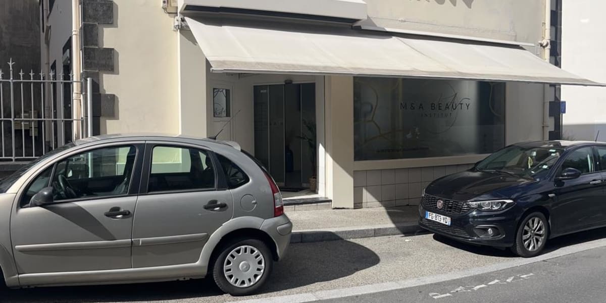 M&A Beauty - Onglerie Clermont-Ferrand - Photo de couverture - OneBooking