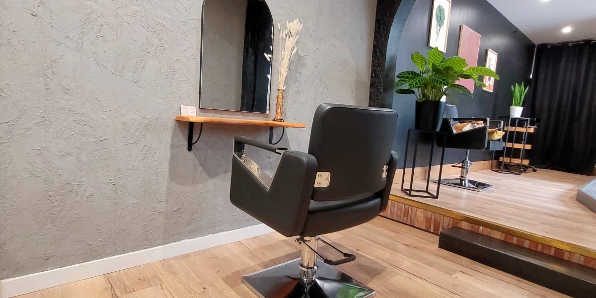 Chez Max - Coiffure Angers - Photo de couverture - OneBooking