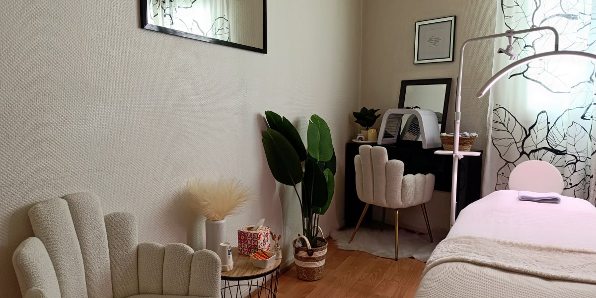 DermaSkin studio - Onglerie Courbevoie - Photo de couverture - OneBooking