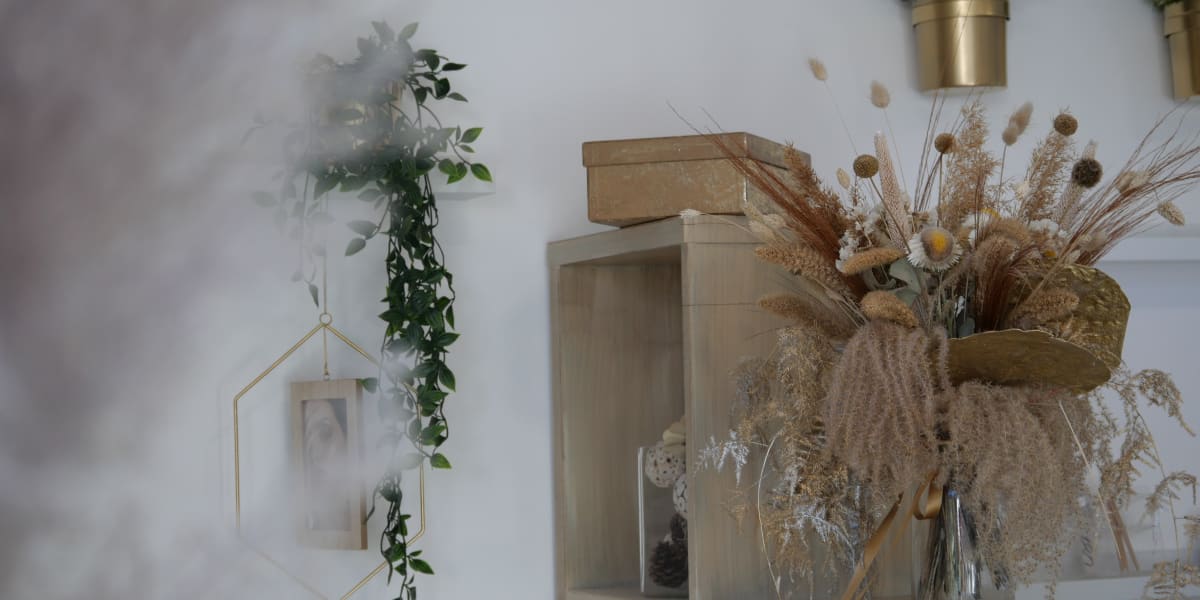 Autour d’une pose - Institut de beauté Clermont-Ferrand - Photo de couverture - OneBooking
