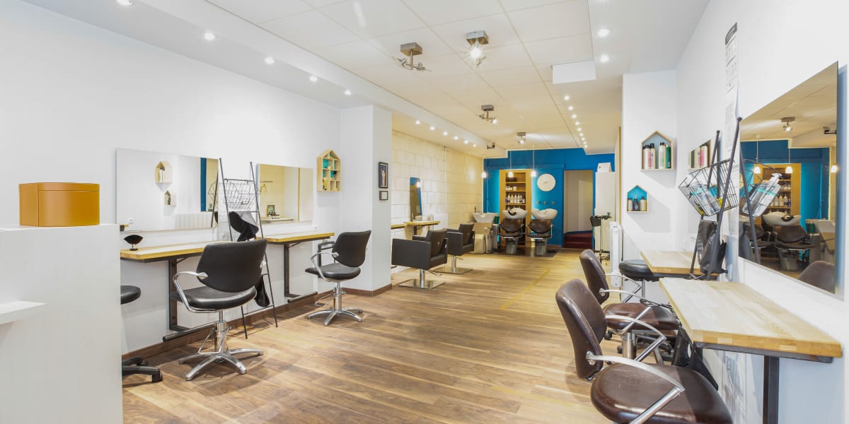 Sabrina K - Coiffure Angers - Photo de couverture - OneBooking