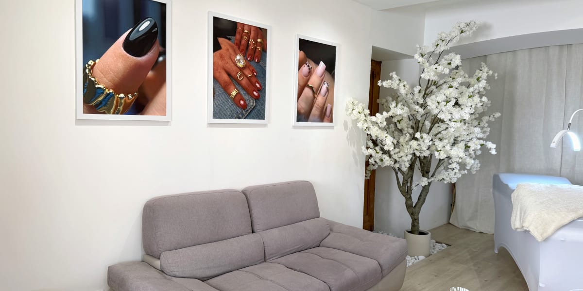 MALONE BEAUTY NAILS - Institut de beauté Nîmes - Photo de couverture - OneBooking