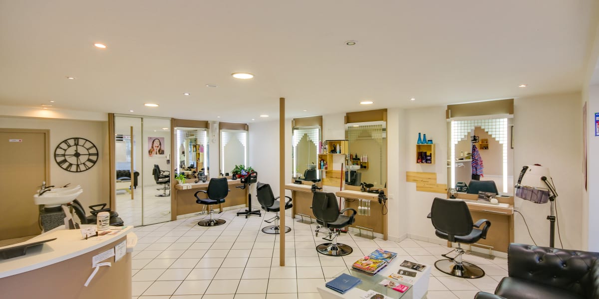 MT Studio - Coiffure Castres - Photo de couverture - OneBooking
