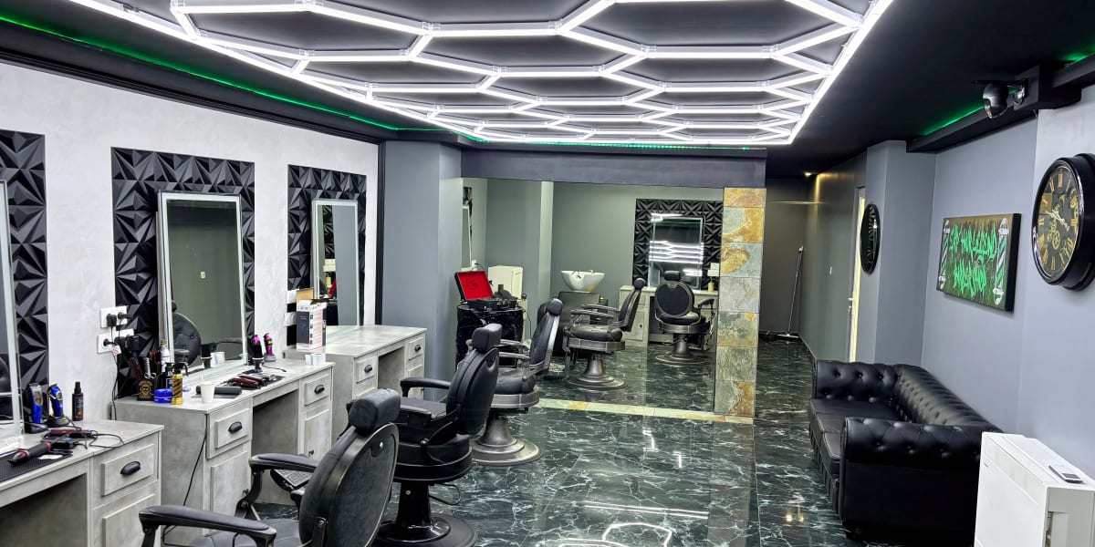 BK Barber - Coiffure Orange - Photo de couverture - OneBooking