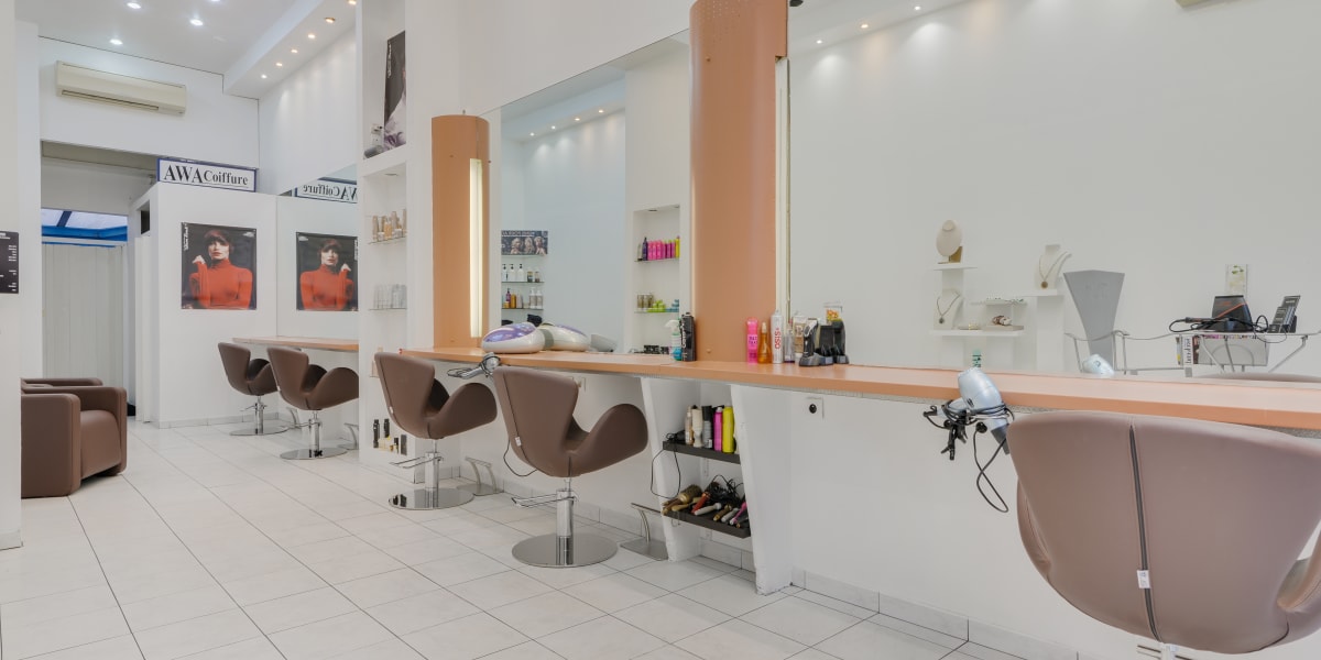 Awa Coiffure - Coiffure Cannes - Photo de couverture - OneBooking