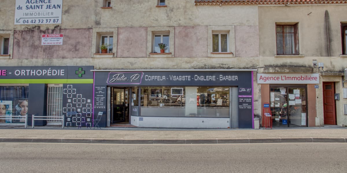 Salon Julie.p coiffeur visagiste nails barbier je - Coiffure La Ciotat - Photo de couverture - OneBooking