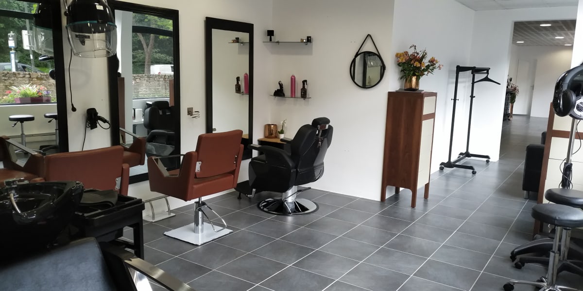 Lys Coiffure et Cabinet Esthétique - Sourcils & cils Quimper - Photo de couverture - OneBooking