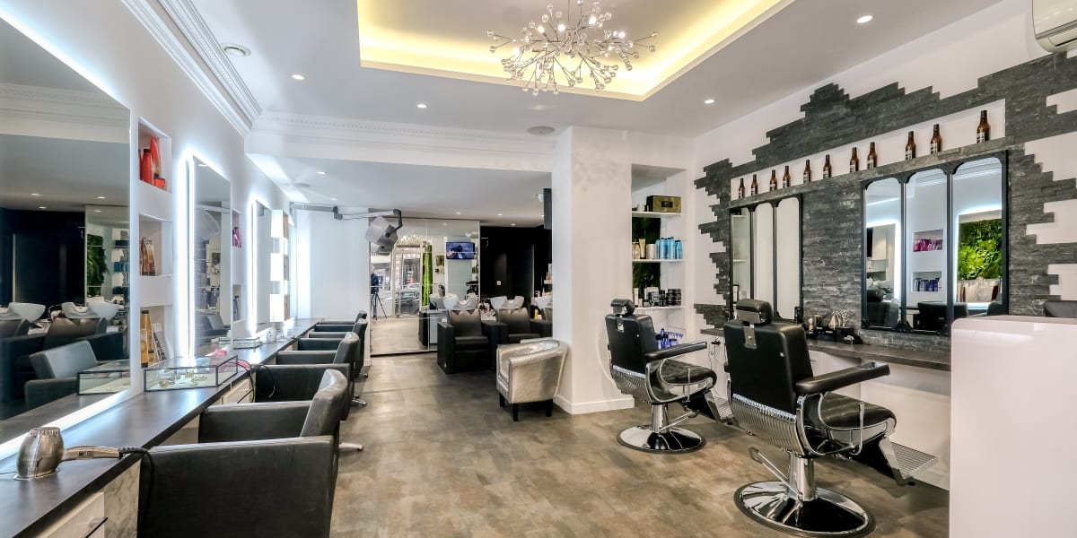 Raphaël Perrier by Marion Dauch - Coiffure Toulouse - Photo de couverture - OneBooking