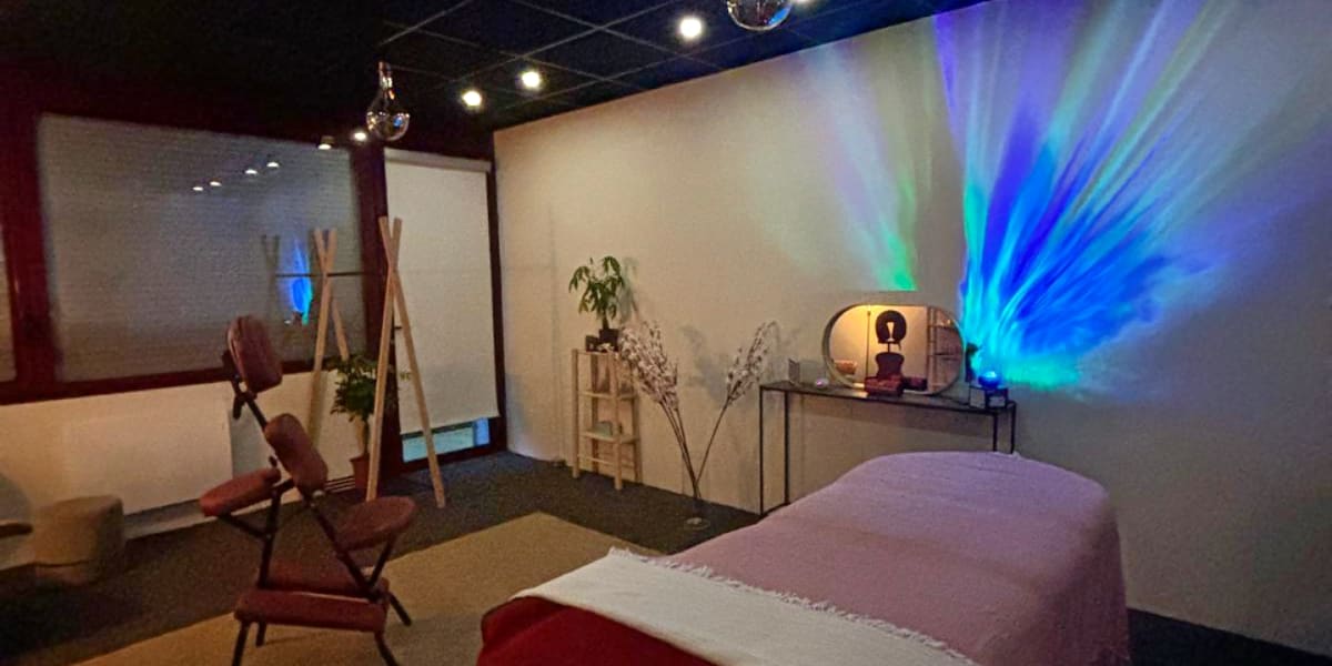 Terre de massages - Massage Tassin-la-Demi-Lune - Photo de couverture - OneBooking