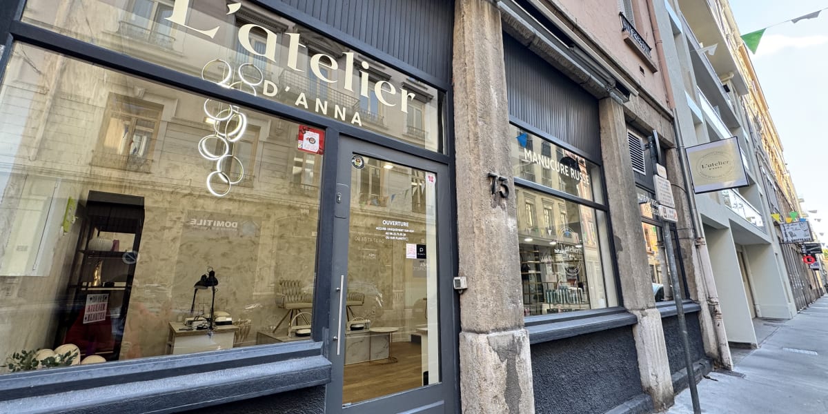 L’atelier d’Anna - Manucure Russe - Barbier Lyon - Photo de couverture - OneBooking