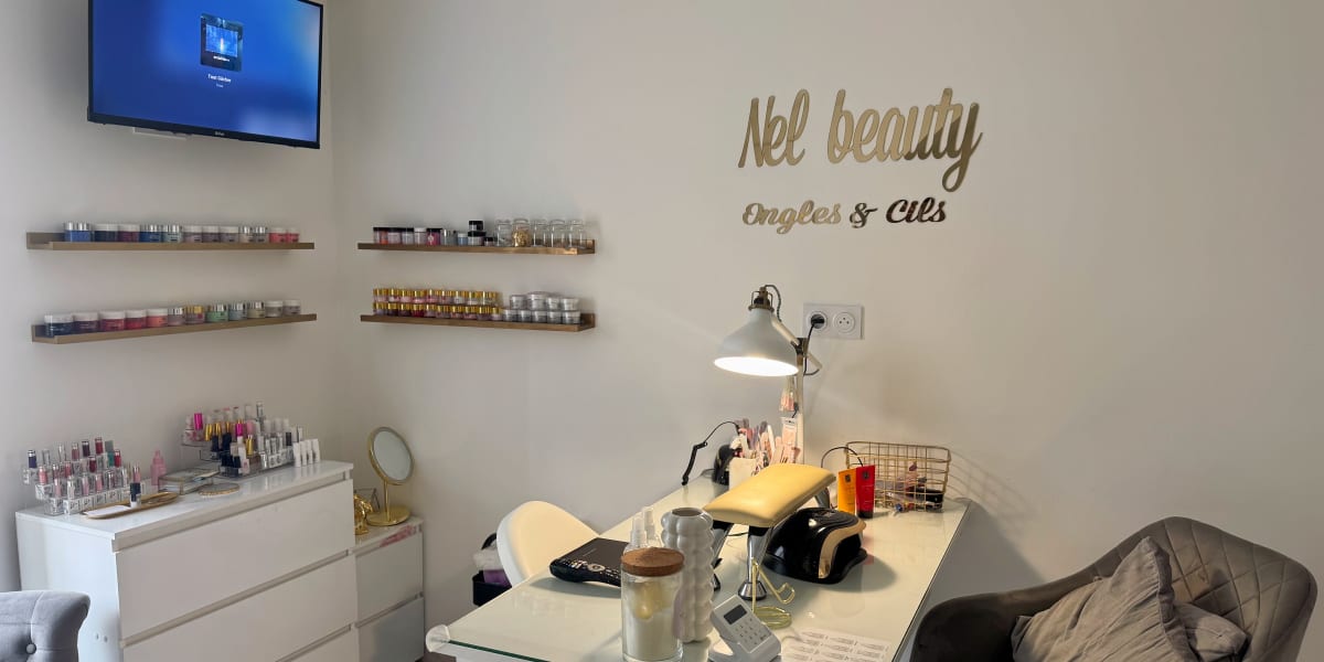 Nel Beauty - Sourcils & cils Vénissieux - Photo de couverture - OneBooking