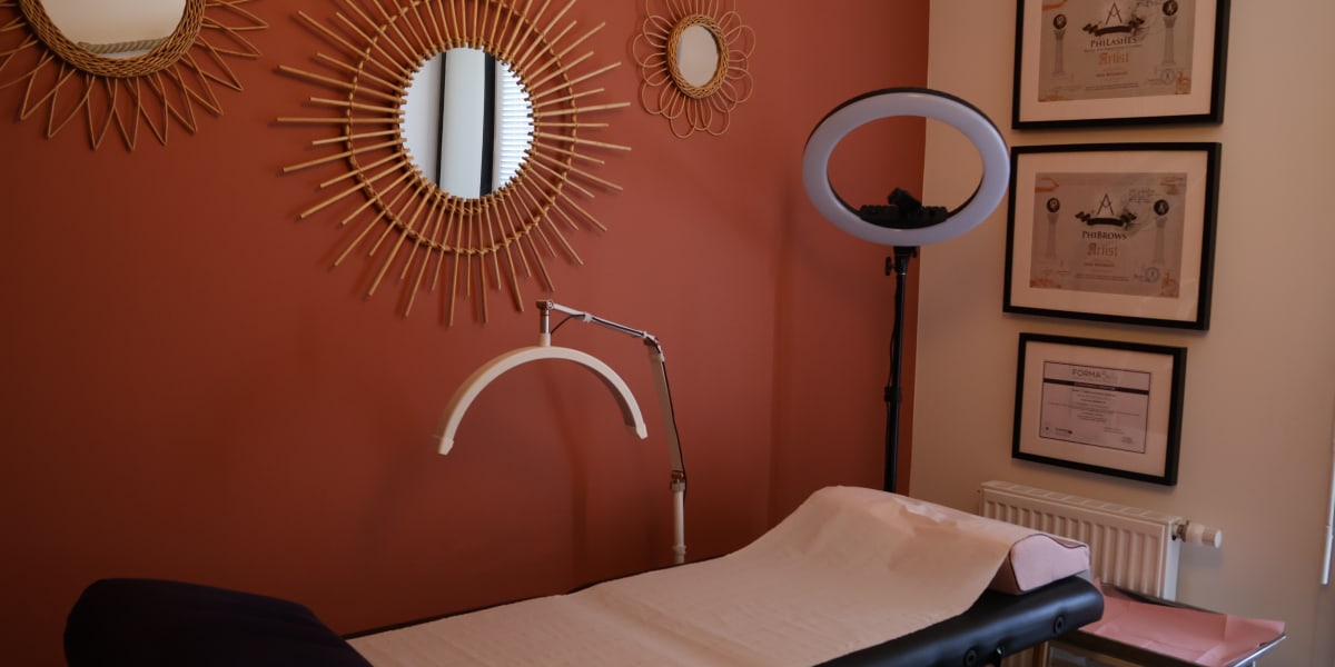 Maison Afaf - Microblading et Extension de Cils - Sourcils & cils Vaulx-en-Velin - Photo de couverture - OneBooking