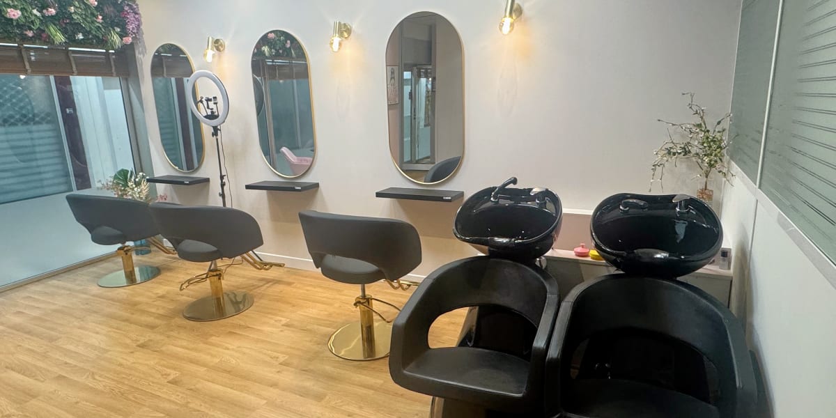 ALEJANDRA G BEAUTY EXPERT - Sourcils & cils Suresnes - Photo de couverture - OneBooking