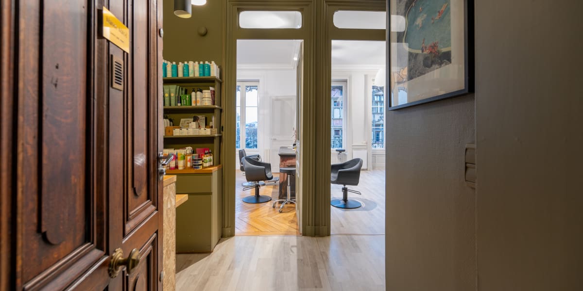 Salon LM by Maison Marcel - Coiffure Villefranche-sur-Saône - Photo de couverture - OneBooking