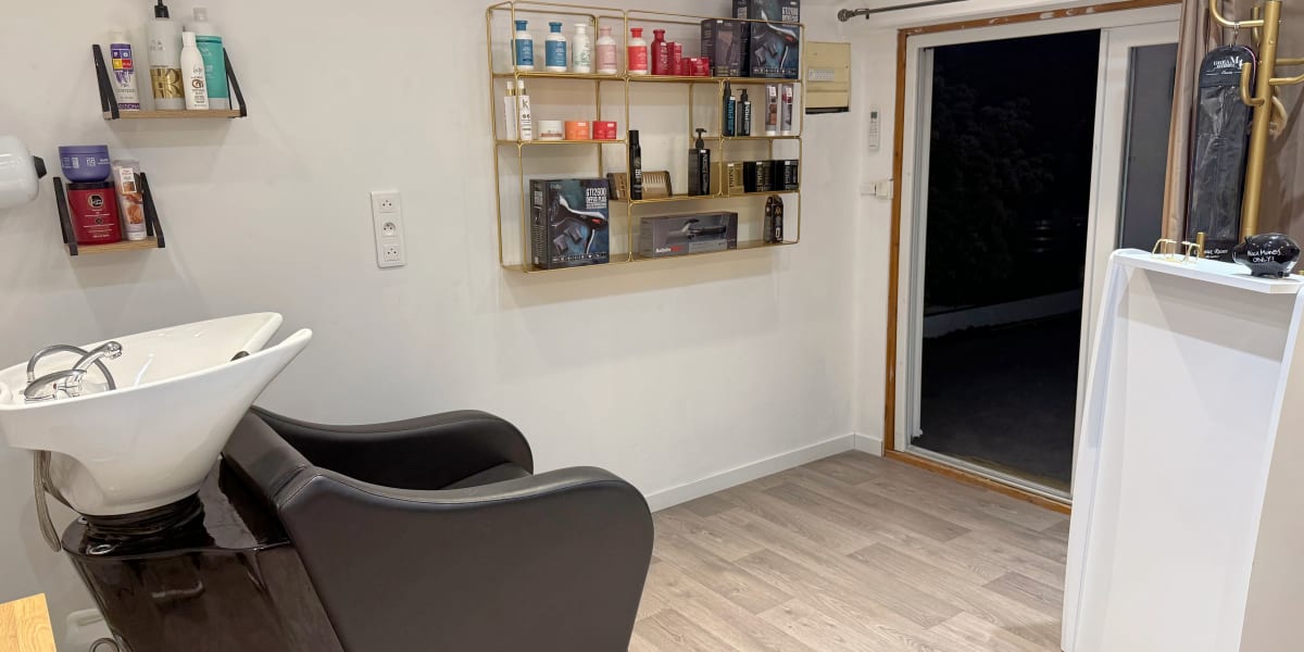 Studio 19 - Coiffure Brignoles - Photo de couverture - OneBooking