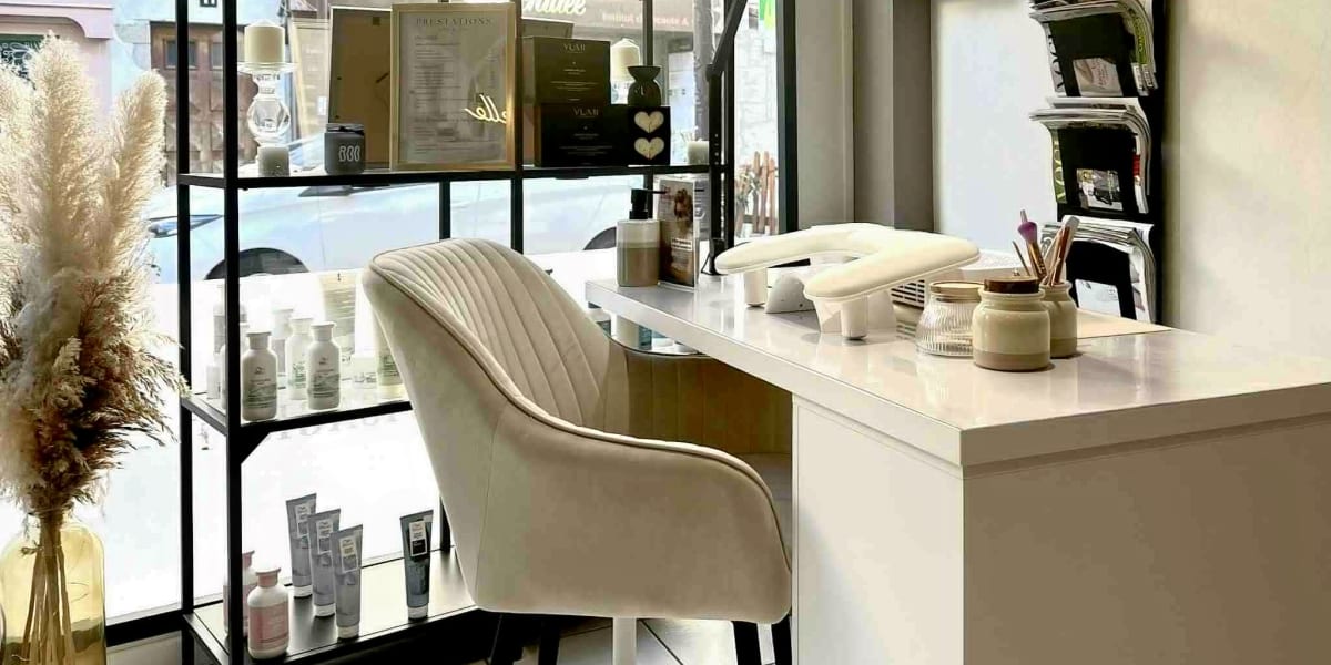 Victoire Studio Beauty - Onglerie Montbrison - Photo de couverture - OneBooking