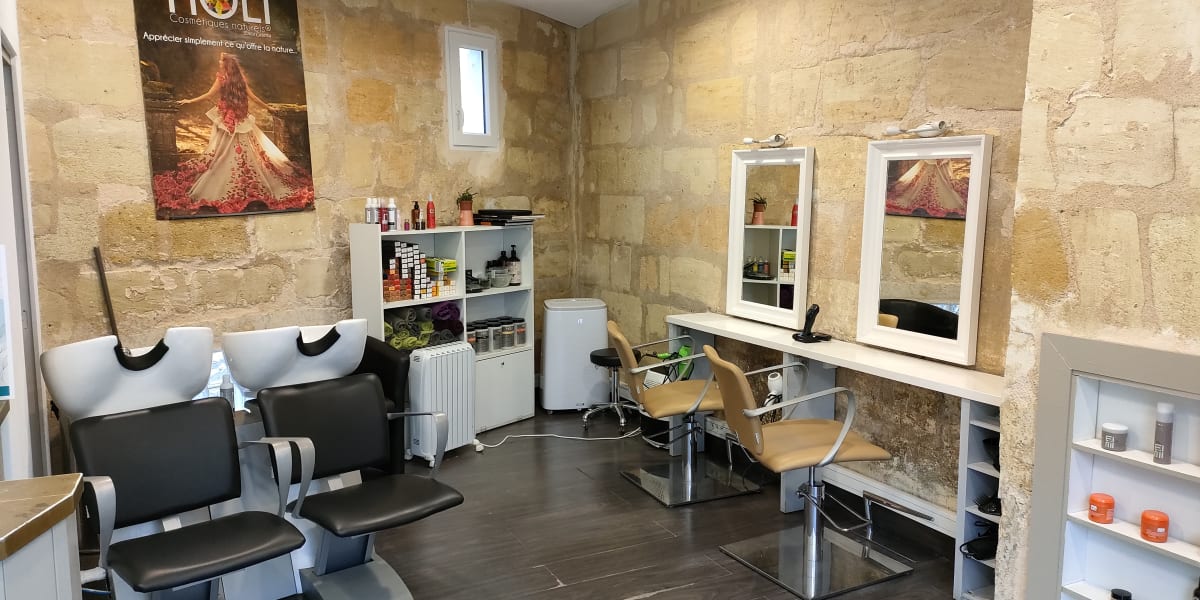 Petite Bouclette - Coiffure Bordeaux - Photo de couverture - OneBooking