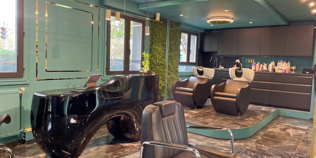 Hua Studio - Coiffure Clermont-Ferrand - Photo de couverture - OneBooking