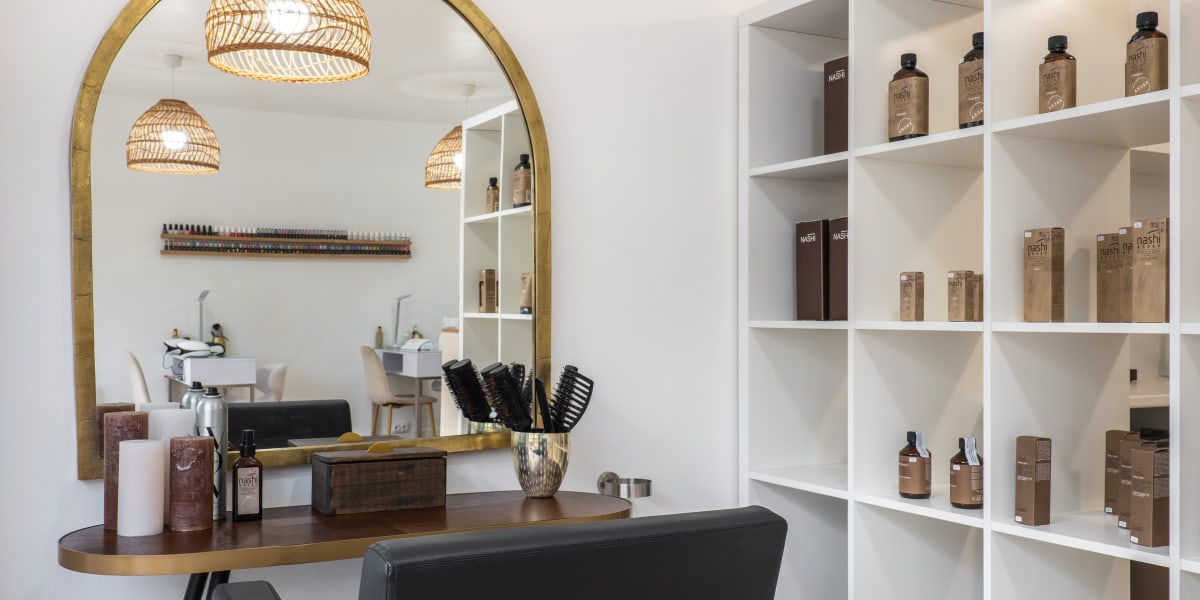 LANA B. - Coiffure Levallois-Perret - Photo de couverture - OneBooking